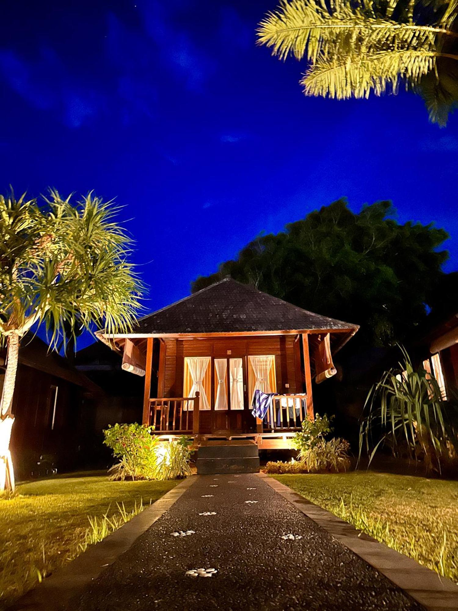 Balangan Surf Resort Jimbaran Esterno foto